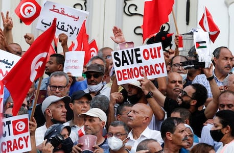 IIs Tunisia transforming from a democratization case study to an autocracy?